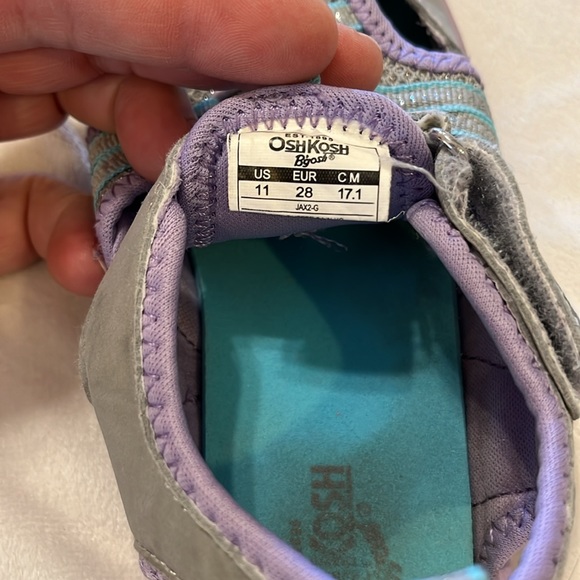 OshKosh Bump Toe Sandals - Picture 3 of 6